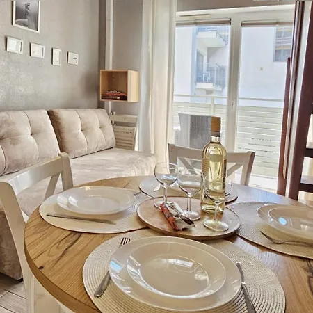 Holiday Home Slavia New 11 Z Antresola I Balkonem Przy Plazy Miedzyzdroje Exterior photo