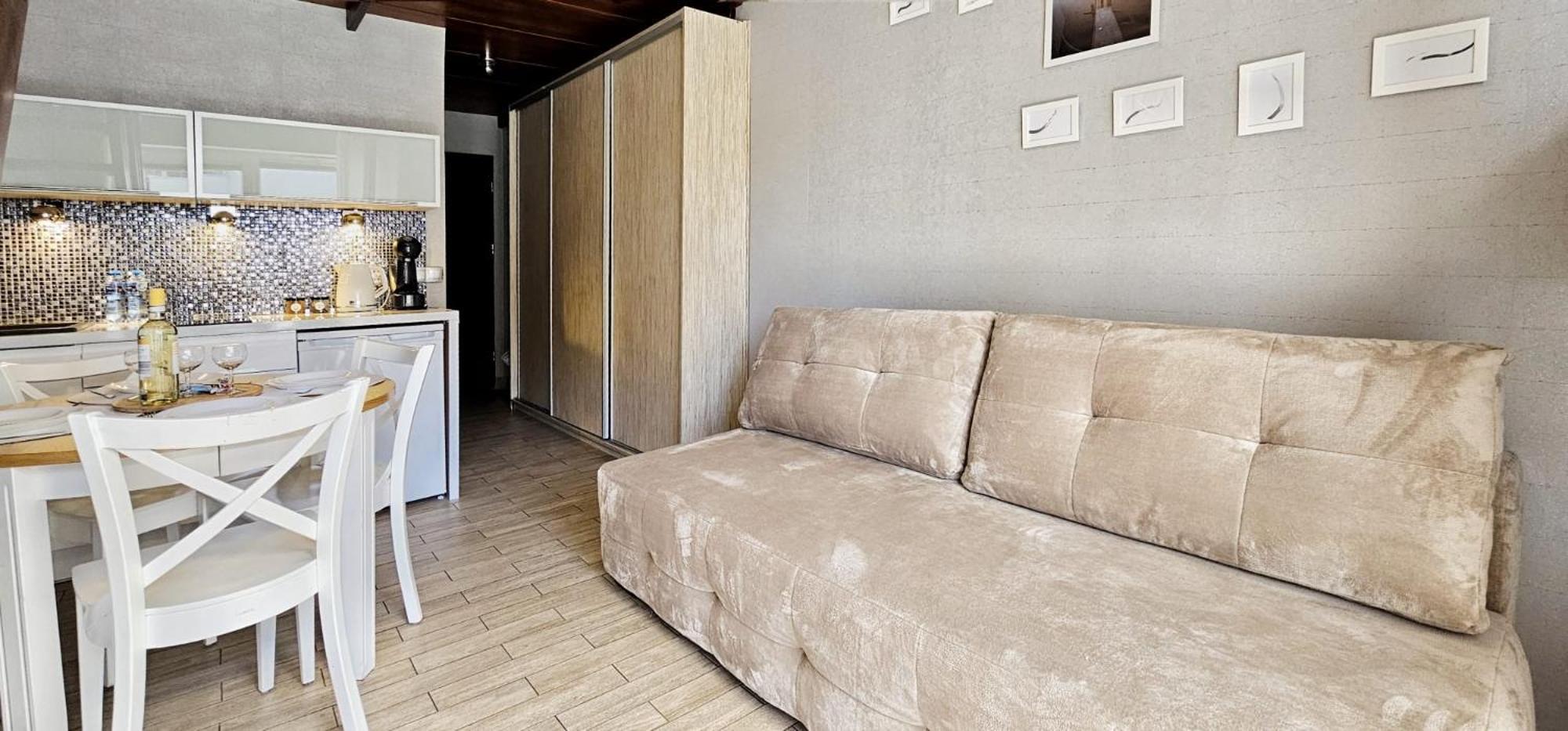 Slavia New 11 Z Antresola I Balkonem Przy Plazy Apartment